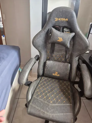 Vende-se cadeira gamer Kabum