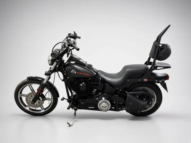 HARLEY-DAVIDSON NIGHT TRAIN