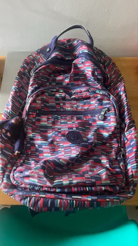 Mochila Kipling estampada