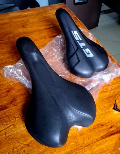 Vendo 2 Selim de Bike