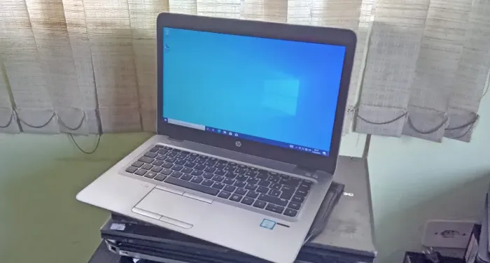 Notebook Ddr4 Core i5 8gb Ssd Windows 10 funcionando