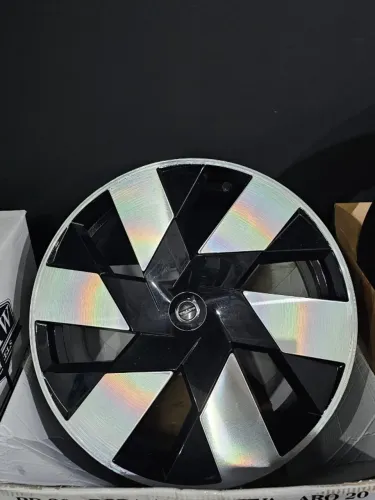 Jogo De Roda Volvo XC-40 Original Preto Brilhante Diamantado 5x108 - 20x8 Offset 52,5 (SN)
