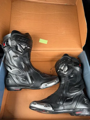 BOTA X11 RACE PRO