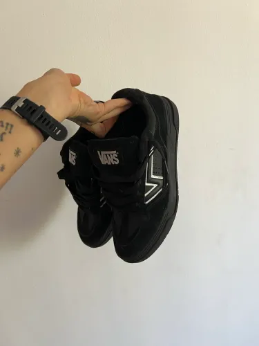 TÊNIS VANS MODELO UPLAND TAM 40