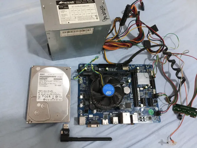 Kit Placa Mãe Intel 1150 Com Processador, Cooler, 4GB RAM e HD 500G