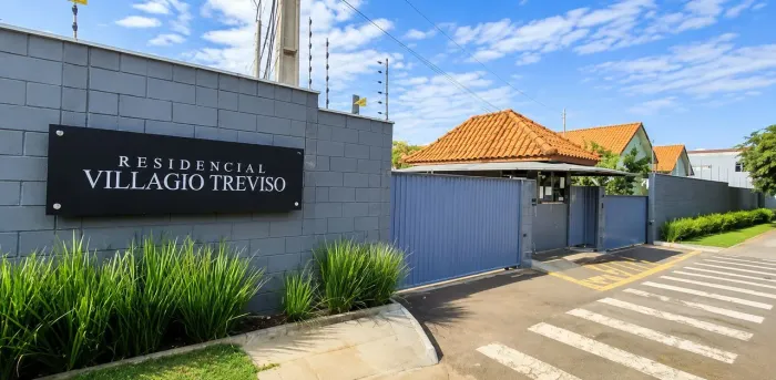 Apartamento de 2 Quartos à Venda no Villagio Treviso em Maringá