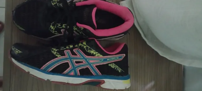 Tênis original Asics Tam 38