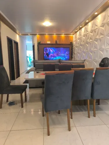 Casa para venda com 3 quartos, garagem para 2 carros, lote 140m2