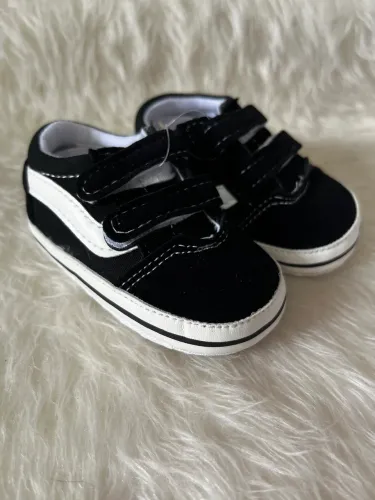 Tênis para Bebês Preto e Branco Sapato Infantil