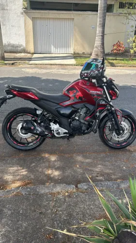 Yamaha FZ15 2023 Personalizada + Gaiola + LED + Acessórios