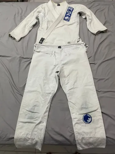 Quimono jiu-jitsu