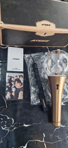 Lightstick ateez ver 2 (leia a descricao)