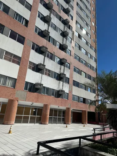 Vendo apt 18 andar lado nascente , cambeba