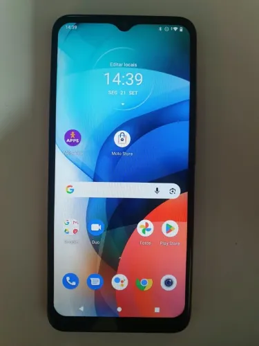 Celular Moto E7