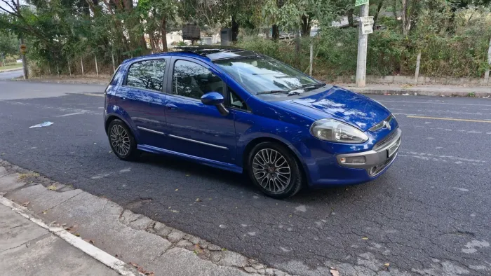 Fiat Punto Sporting 1.8 Flex 8v/16v 5P 2014