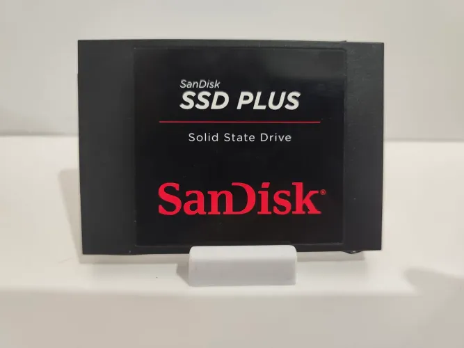 SSD 240GB SanDisk + cabo sata brinde