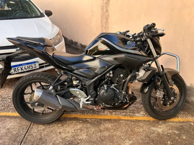 Vendo Mt 03 único dono