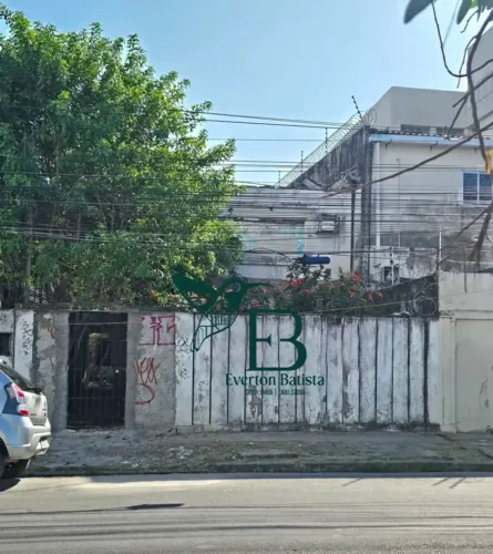 Terreno 220m²