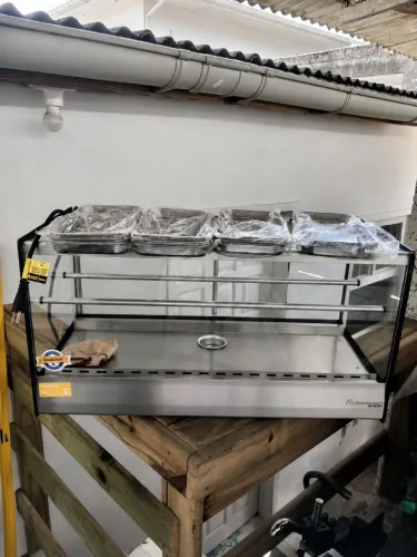 VENDE-SE ESTUFA PARA SALGADOS.