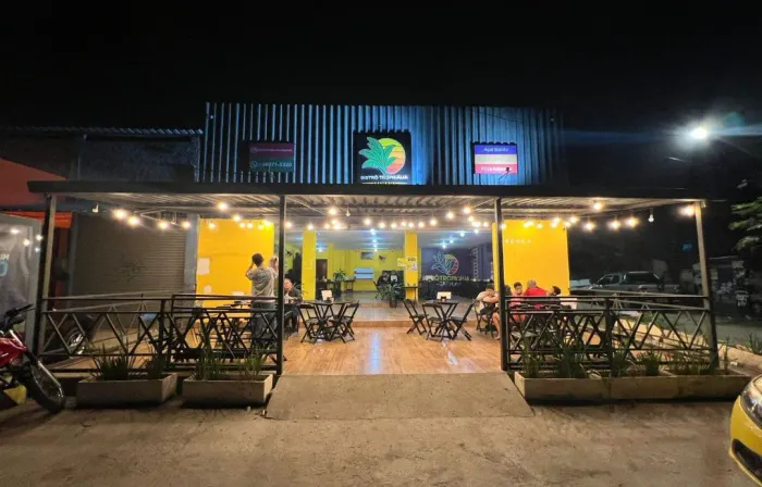 Loja e prédio 2 andar e galpão pronta para vários comercios
