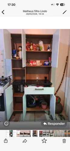 Armário de cozinha pequeno lindo