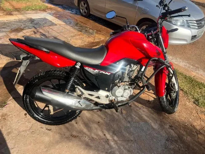 Vende-se fan 160 , ano 2019 , toda em dias só pega e transfere, zerada .