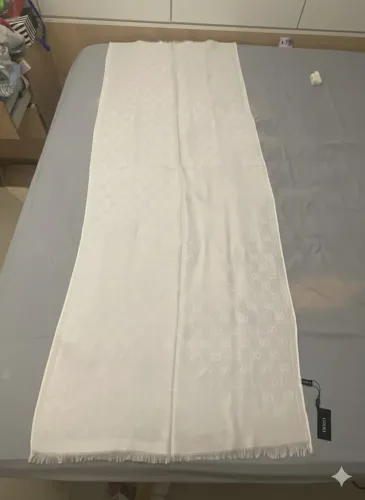 lenço scarf echarpe cashmere branquíssimo total white italiano estilo gucci