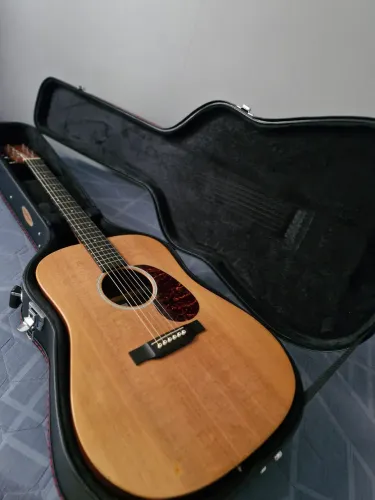 Violão Martin Dreadnought X Series Special com case rígido