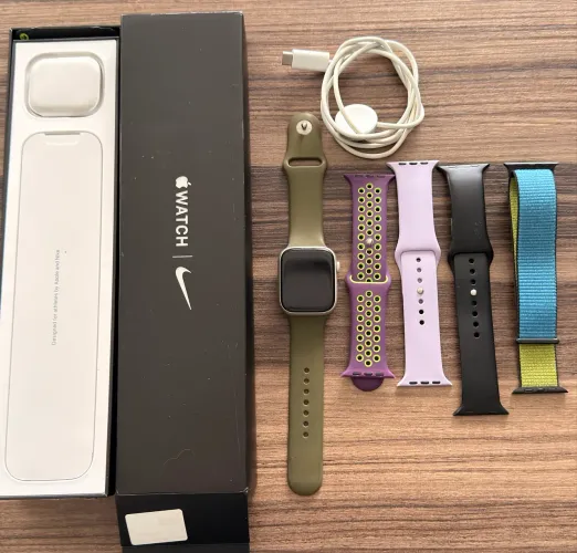 Apple Watch Series 7 Nike 45mm Estelar - completo (única dona)
