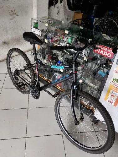 Bicicleta aro 26 Caloi usada 