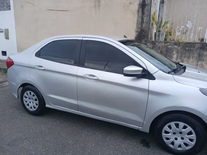 Ford KA+ Sedan 1.0 Tivct Flex 4P 2015