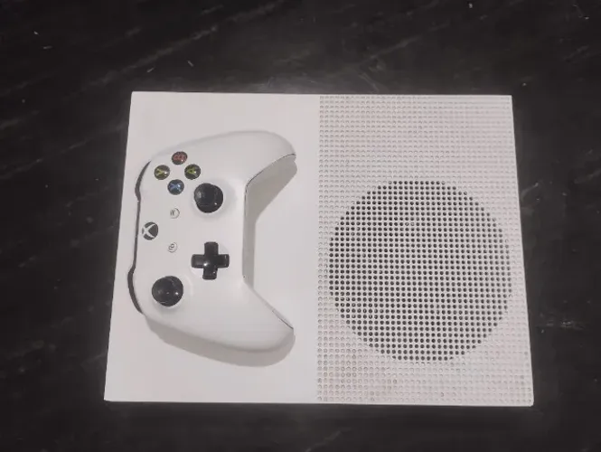Xbox One S + 1 Controle + 3 Jogos | Revisado | Pronto para Jogar