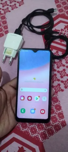 Celular Samsung A30s conservado em perfeito estado 64GB de memória 