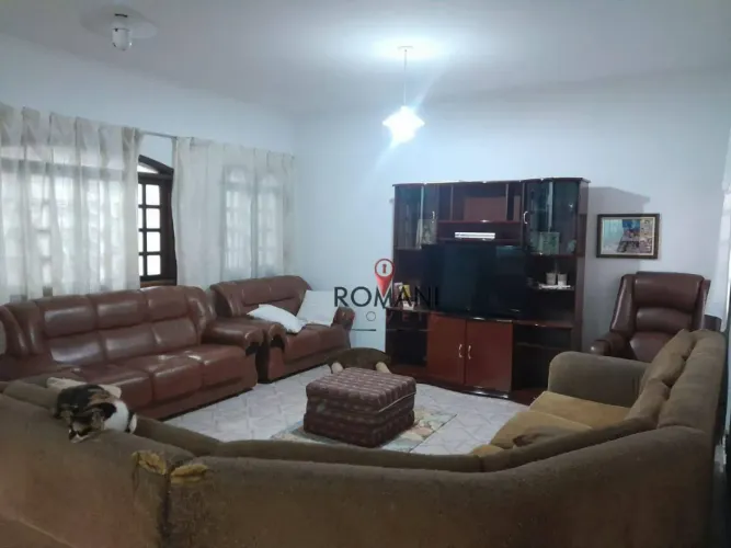 Sobrado com 6 dormitórios à venda no Centro - Biritiba Mirim/SP