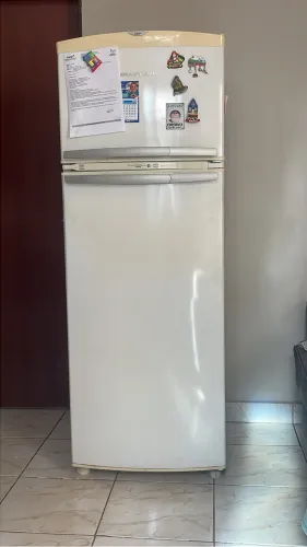 Geladeira Brastemp usada em bom funcionamento