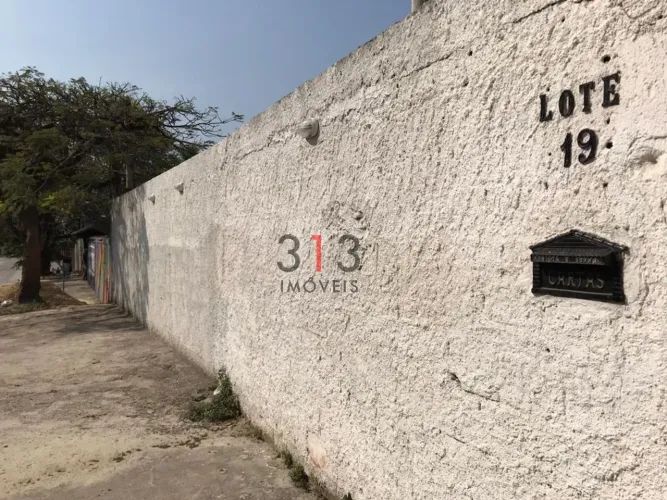 VENDO LOTE PLANO 418m2 FRENTE DE RUA PODE SER RESIDENCIAL OU COMERCIAL valor promocional R