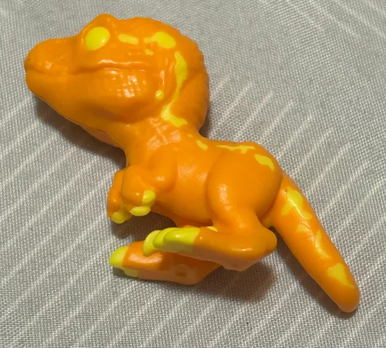  jurrasic world  kinder Joy