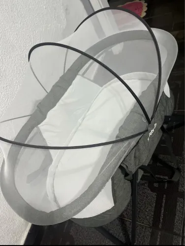 Vendo Moisés Safety 1st novo, sem uso!