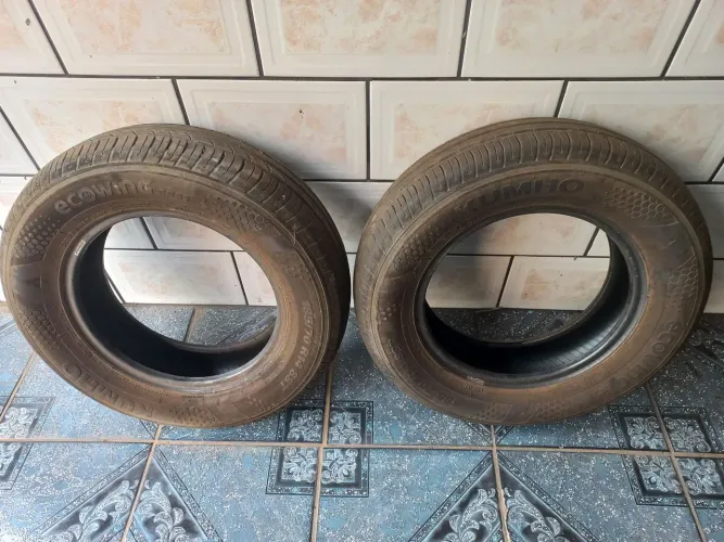 2 Pneus Kumho Ecowing 185 70 14 88t