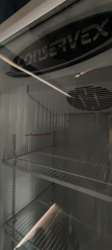 Geladeira Expositora Conservex Branca 220W