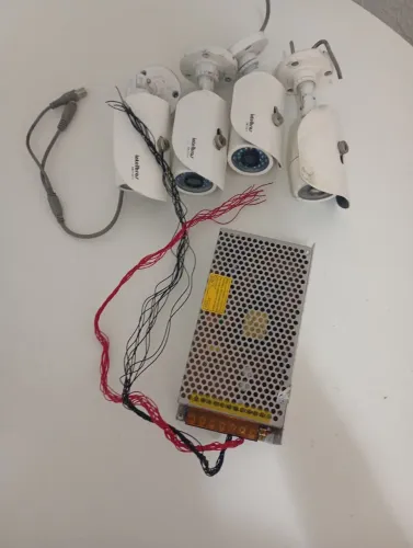 Câmera Intelbras Infravermelho + Fonte 12v