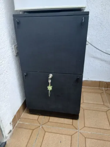 Armário pra pasta suspensa de 2 gavetas, chamar no chat com Roberto.