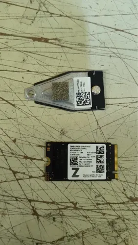  7- UNIDADES SSD 256 NVME 