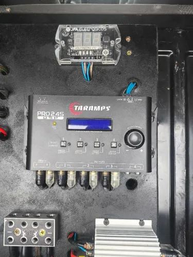 Processador de audio Taramps 4 vias
