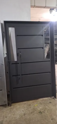 Portas de ferro de Alta qualidade e segurança para sua residência