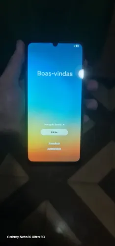 Celular 128gb sem detalhes