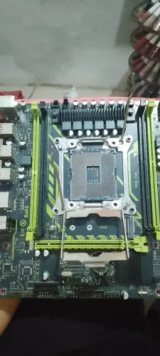 Vende-se kit xeon semi-novo sem memória ram