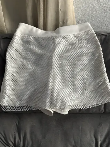 Short saia