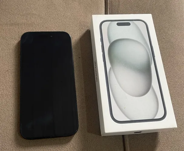 iPhone 15 256GB