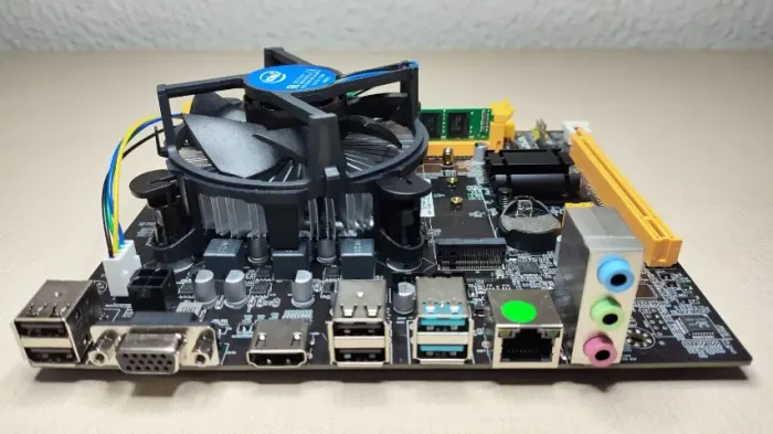 Kit Mother H81 ITX M 2 TG + Cpu i5 4570 3.2GHz + Cooler Intel + 8Gb Memória DDr3